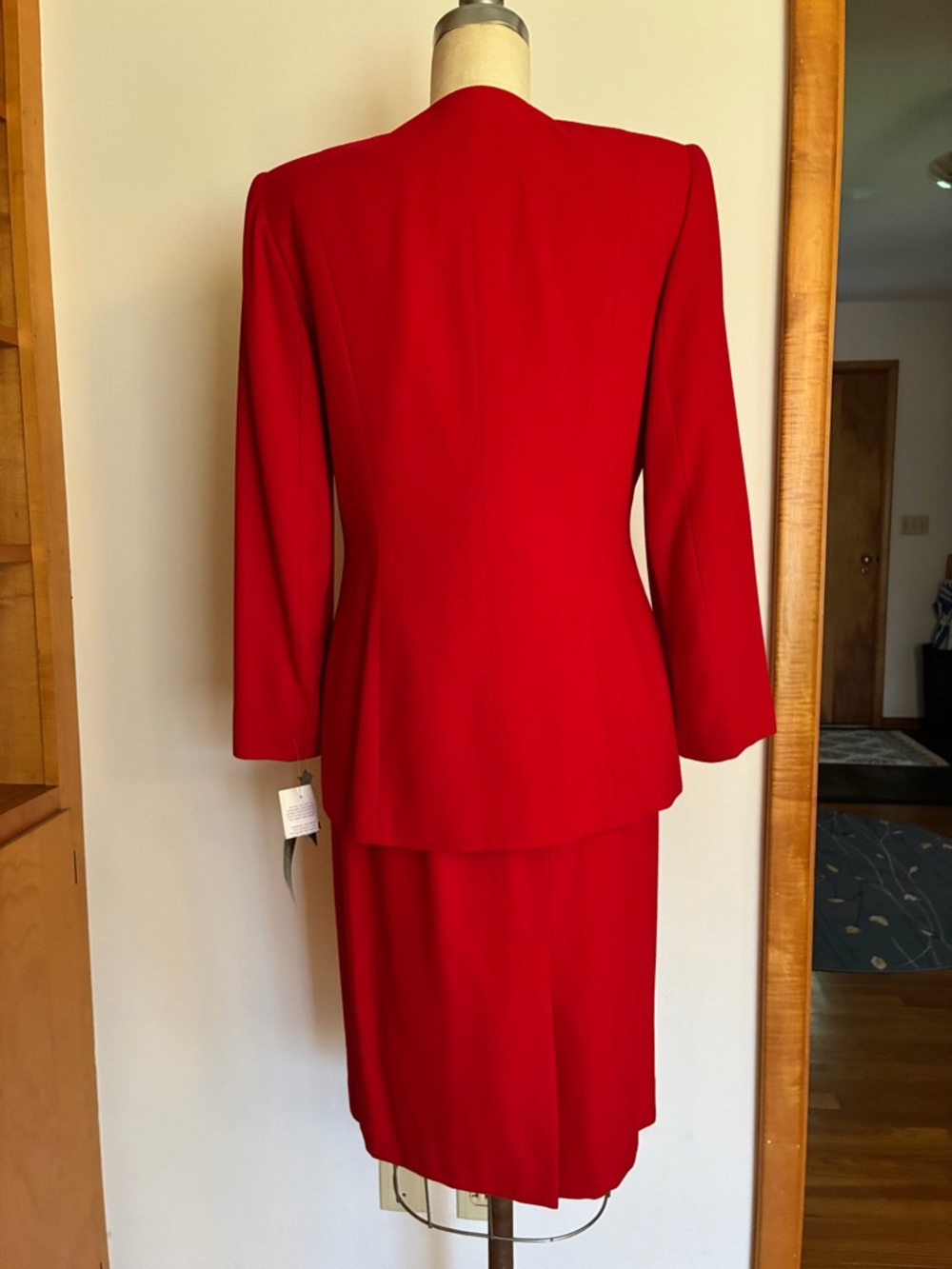 Kasper ASL Red 3 Piece Ensemble “Mad Men” Inspired Rayon Power Suit 60s Vibe - Picture 16 of 16